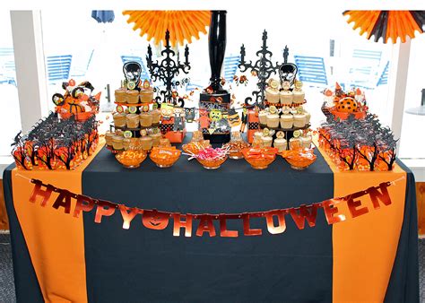 Today i wanted to share with you some pictures from my baby shower!! Le Fleur Couture: Halloween Themed Baby Shower