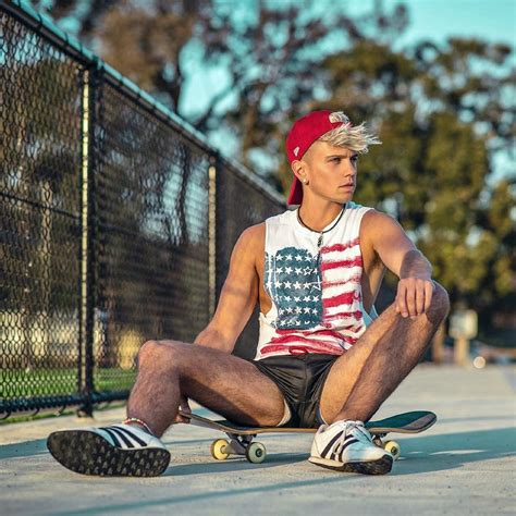 Adam Jakubowski Model Skater Boi Fitness Motivation Muscle Skinny