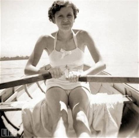 Hitlers Wife Eva Braun Sexy Cameltoe