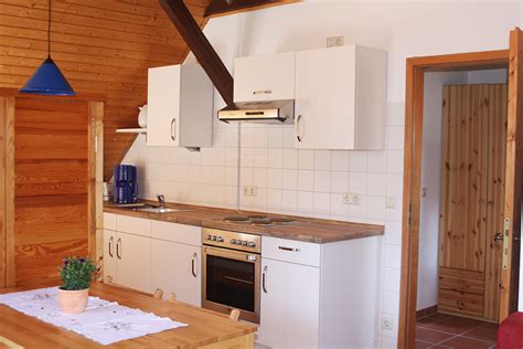 Imelda, das kuschelschaf und viele katzen, hühner und hasen. Wohnung 5 - Reiterhof Seelwig