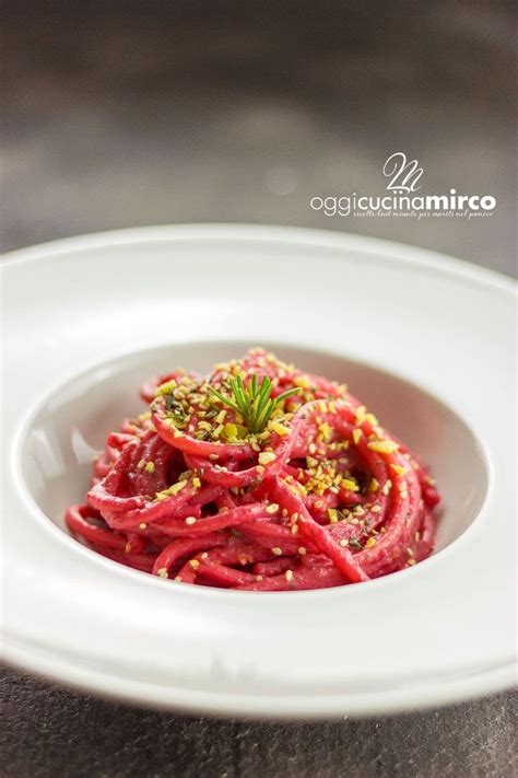 Dagli antipasti ai dessert, dai primi ai contorni, senza dimenticare secondi di carne, di pesce e vegetariani. Pasta con crema di rapa rossa | Ricetta | Ricette, Cibo ...