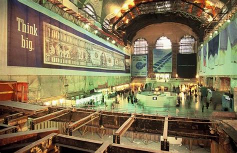 See What Grand Central Terminal Looked Like Before Its Restoration 20