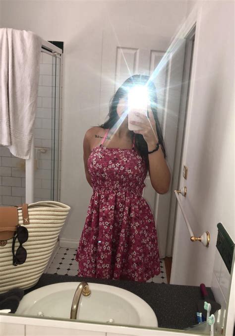 Got Stood Up On A Date So Reddit Gets To See What He Missed Out On Rsundresses