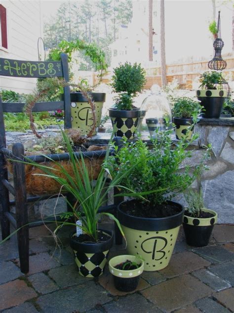 See more ideas about garden, garden pots, container gardening. How to paint flower pots.