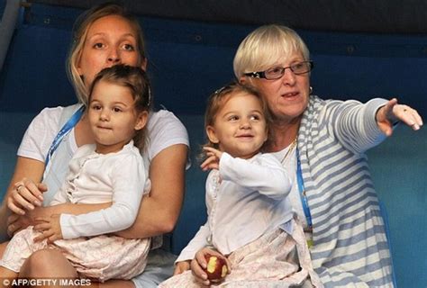Roger federer's identical twins (both pairs!) cheer him on to record 8th wimbledon win. Roger Federer images Federer two-egg twins wallpaper and ...