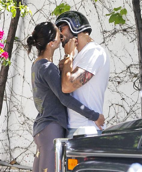 Jesse Metcalfe And Cara Santana Pack On The Pda Daily Mail Online