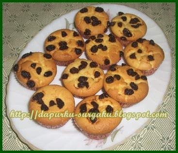 Saking tersohornya, bahkan kamu dapat dengan mudah mencari tiruan resep muffin ala breadtalk di internet. Dapurku Surgaku: Muffin Kentang Keju Kismis