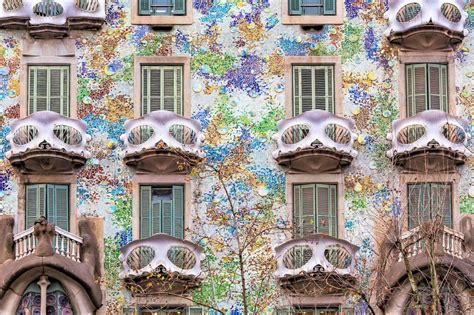 Gaudís Barcelona Casa Batlló Casa Milà Sagrada Familia And Park