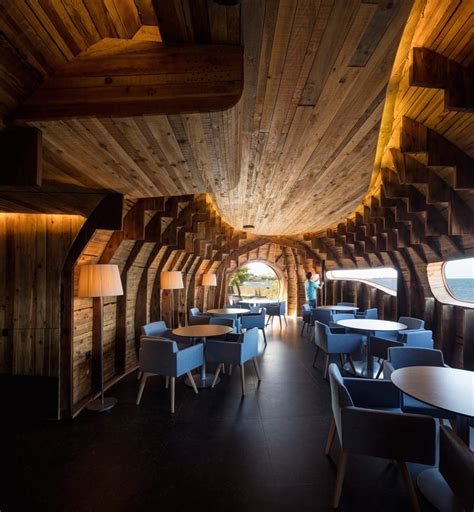 Baustoffe, holz, fenster & türen. Bauen mit Holz - Cella Restaurant&Bar in Portugal - fresHouse