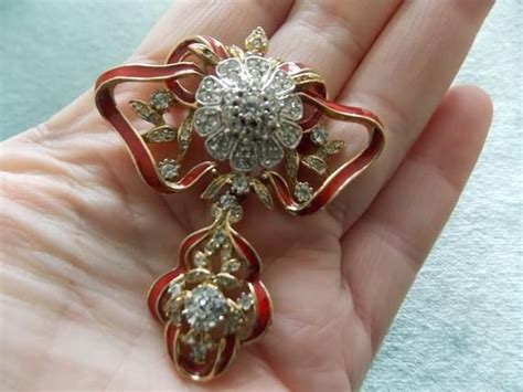 Vintage Attwood Sawyer Rhinestones Red Enamel Crown Brooch Pin Etsy Vintage Jewelry Brooch