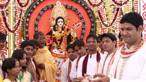Sanakshti chaturthi is one of the most auspicious and important days for observing fast. संकष्‍टी चतुर्थी 2020 तिथि | Ganesh Sakat Chauth 2020 Date ...