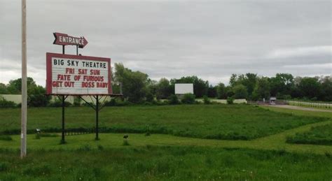 Welcome to the wisconsin center. Open Drive-In Movie Theaters Are Starting To Pop Up All ...