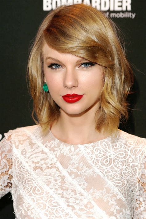 Celeb Inspiration Taylor Swift Red Lips The A Word