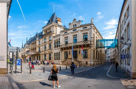 El 50% de los nacimientos que ocurren son de parejas extranjeras que están viviendo. Os 12 melhores locais para visitar no Luxemburgo | VortexMag