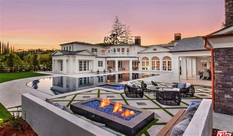 20 Million Newly Built Mansion In Hidden Hills Ca Homes Of The Rich