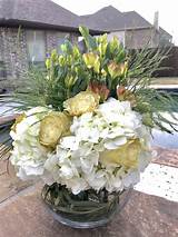 As promised in my previous post. Elegant flower arrangements with gold roses | Flower arrangements, Chic flowers, Elegant flowers