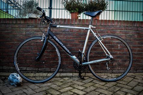 Op zoek naar een kwalitatief goede fiets voor een prikkie? How I rebuild my second hand road bike into a touring bike ...