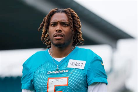Dolphins Jalen Ramsey To Undergo Knee Surgery For Injury Sustained In