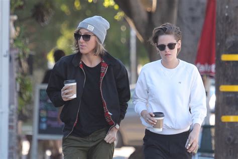 Kristen Stewart Lesbian Jules Stewart Approves Daughters Relationship With Alicia Cargile