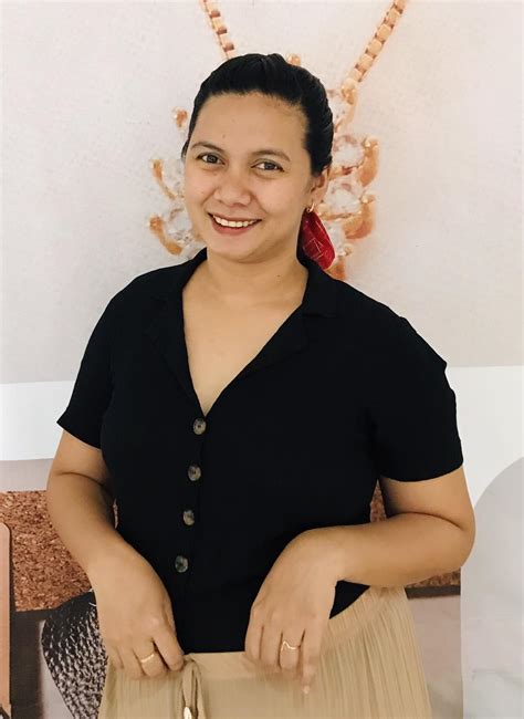 Joebelle Lacanelaosantos Gascon // Social Media Manager - Myprofile