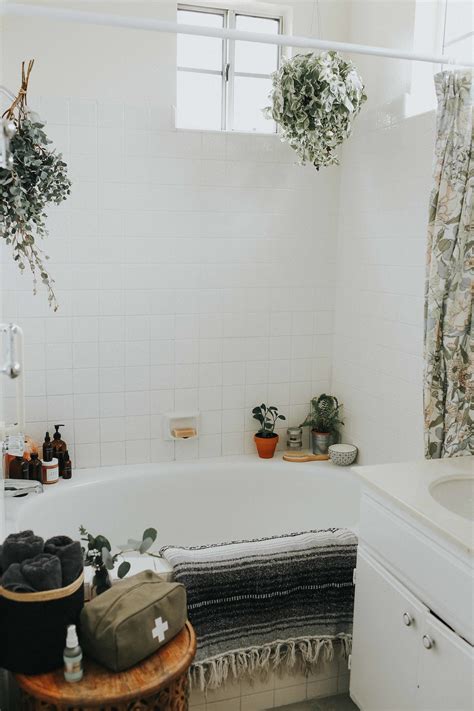 How To Make Your Shower As Relaxing As A Bath Advice From A Twenty Something