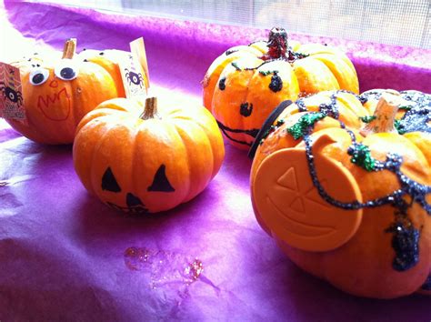 It's time to decorate pumpkins! The Contemplative Creative: Decorating Pumpkins
