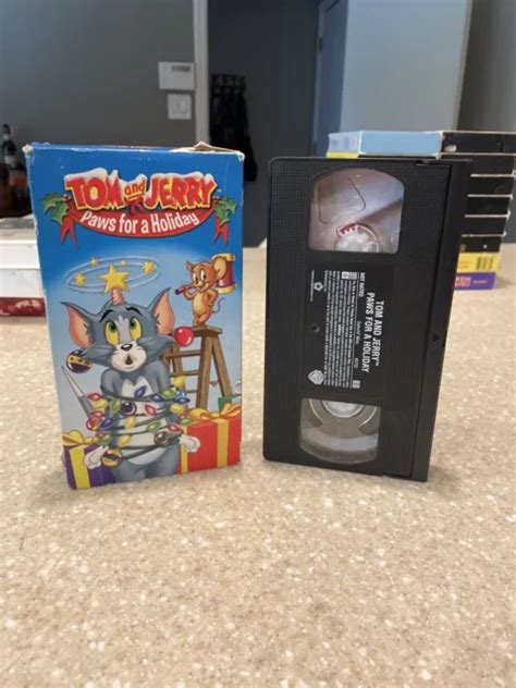 Tom And Jerry Paws For A Holiday 2003 Vhs Christmas Rare Oop 499