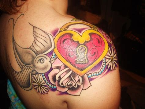 Roses Heart Locket Tattoomagz › Tattoo Designs Ink Works Body