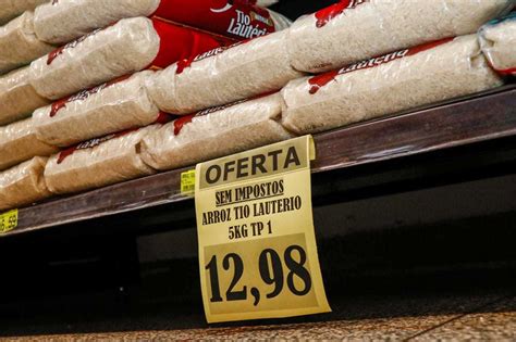 Especialmente quando assistimos a recorrentes escândalos políticos envolvendo apropriação e. Tímido, Dia sem Imposto na pandemia tem arroz, castanhas e ...