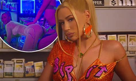 Iggy Azalea Twerks In A G String In X Rated Sip It Music Video Daily