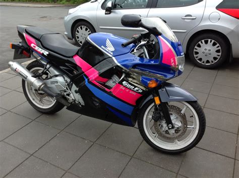 Click here for complete rating. Brugt Honda CBR 600 F 1991 til salg