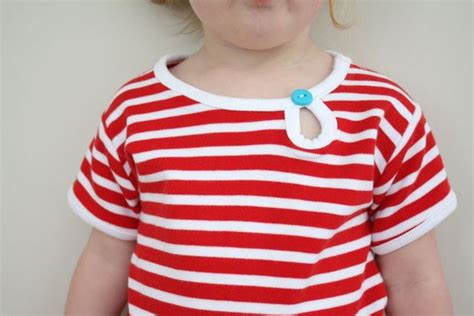 Keyhole Tee Shirt A Tutorial Craftiness Is Not Optional Sewing Kids