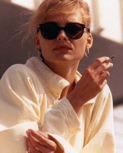 Smoking Celebrities Women Smoking Girl Smoking Michelle Pfeiffer