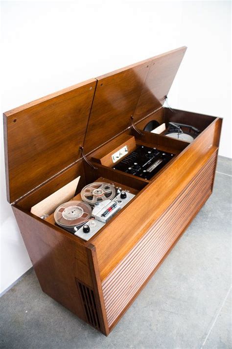 The drawers have soft close glides and the quality of this furniture is pretty. Mid Century Modern Stereo Console Credenza VM-1000 Voice ...