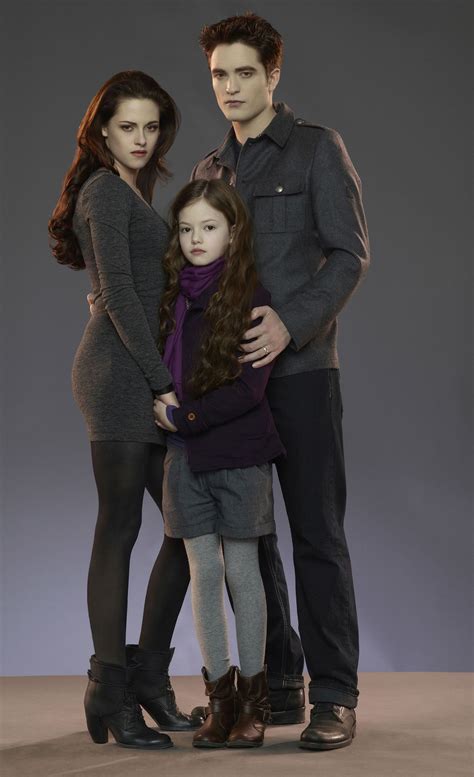 Bella As A Vampire With Renesmee