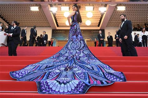 Aishwarya Rai Bachchans Michael Cinco Gown Steals Cannes Limelight
