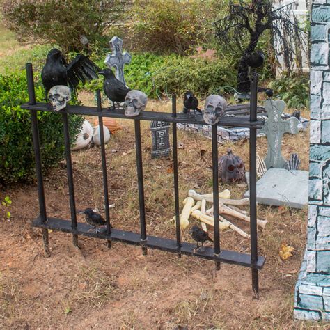How To Make A Diy Halloween Cemetery Picket Fence Entertaining Diva