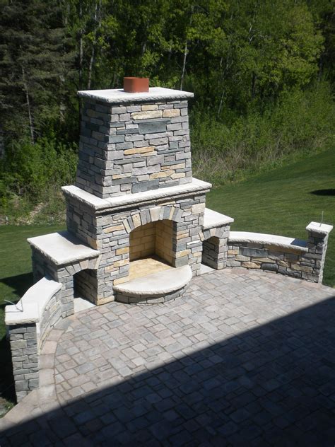 Outdoor Fireplace With Chilton And Bluestone Blended Natural Stone And