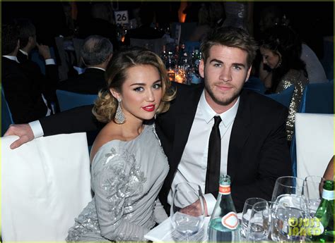 Miley Cyrus And Liam Hemsworth Split After Less Than A Year Of Marriage Photo 4333723 Divorce