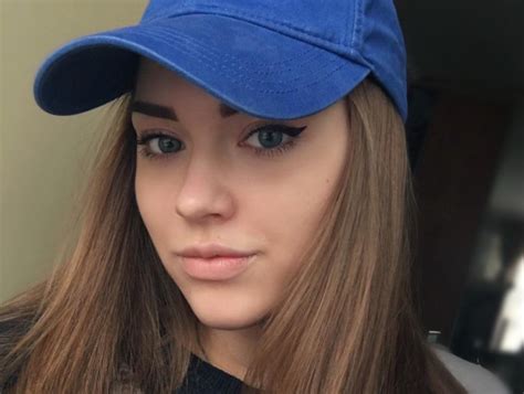 Инстаграм покоряет 18 летняя внучка Владимира Высоцкого Арина