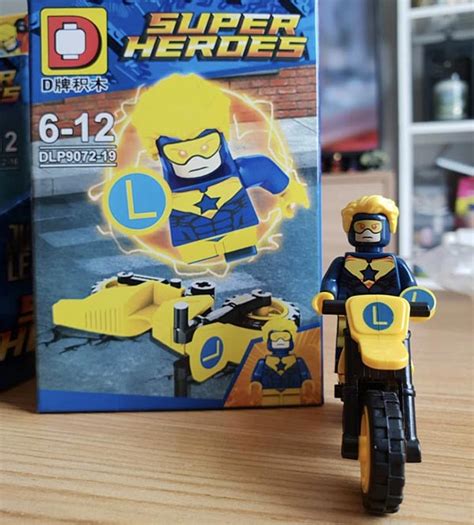 Aquaman reverse flash yello groen parademon lantaarn booster gold power meisje katana blokken mini action figure speelgoed minifiguurtje. BOOSTERRIFIC! BLOG