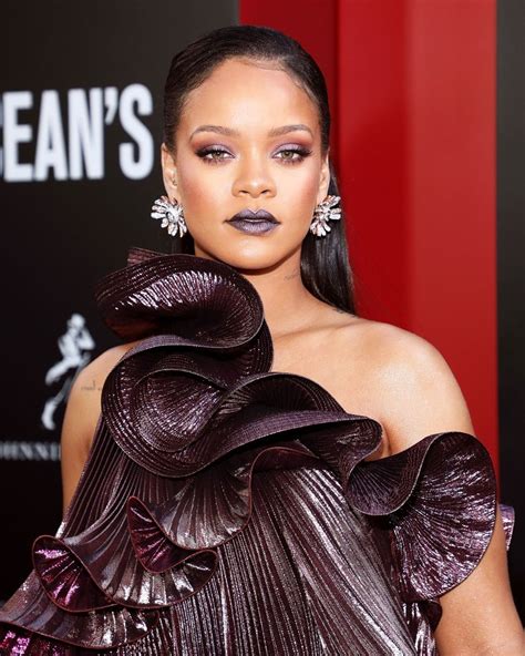 Rihannas Fenty Beauty Oceans 8 Premiere Metallic Lip Glow How To