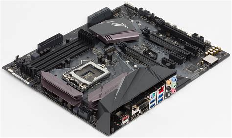 Today marks the release of intel's new z270 chipset along with their 7th generation core i7 processors; Материнская плата Asus Strix Z270F Gaming:
