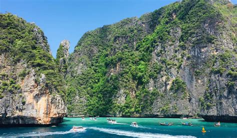 Visiting Ko Phi Phi The Most Overrated Island In Thailand