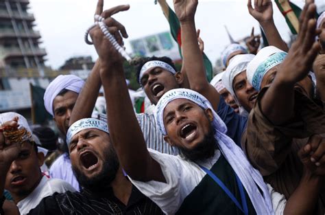 Bangladesh Clashes Rage Over Blasphemy Law Bangladesh News Al Jazeera