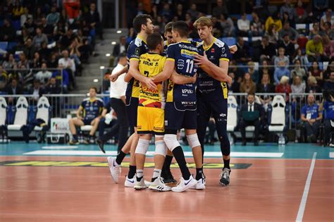La settima giornata date, orari, diretta tv e streaming delle partite il programma completo. SuperLega Volley: partite 5-9 febbraio 2020. C'è il big ...