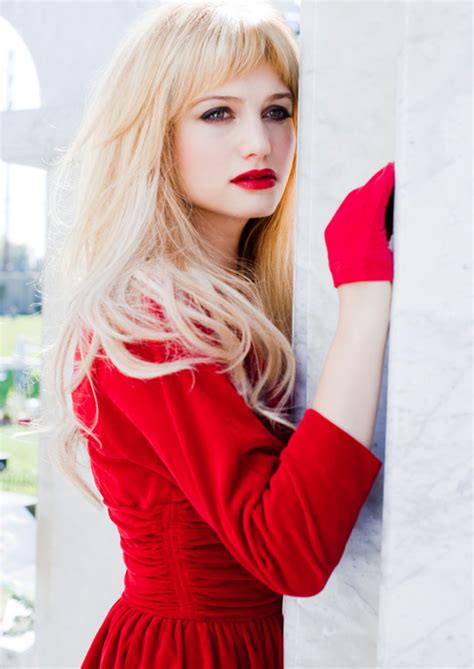 Allison Sudol Is Insanely Beautiful Has Gorgeous Hair Baby Bangs