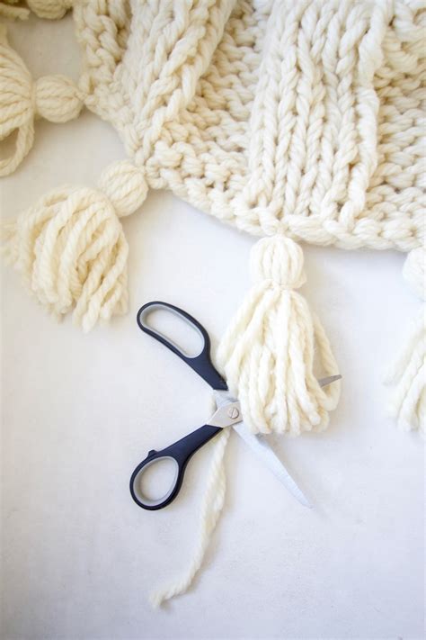 How To Make Wool Tassels For Your Chunky Knit Blanket A Step By Step