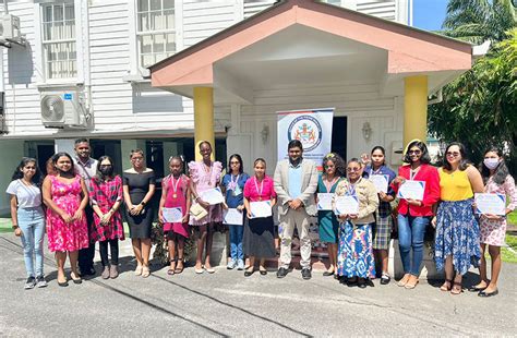 over 90 girls complete guyanese girl code programme guyana chronicle