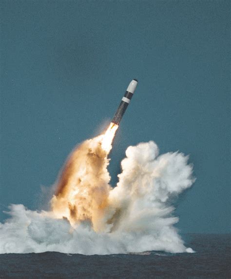 Filetrident Ii Missile Image Wikipedia The Free Encyclopedia